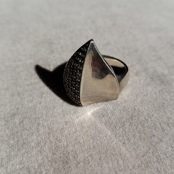 Elizabeth and James Thorn ring - Picture 4 of 6